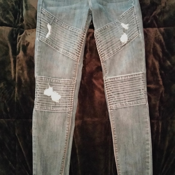 Kendall & Kylie distressed moto skinny 26 - Picture 2 of 7